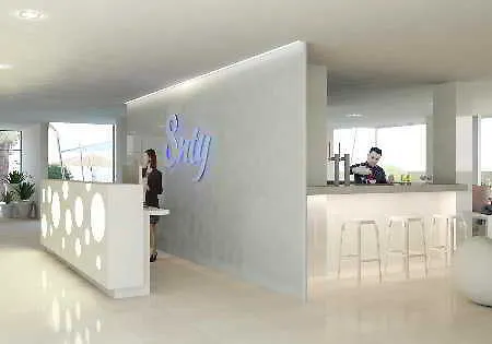 Hotel Triton