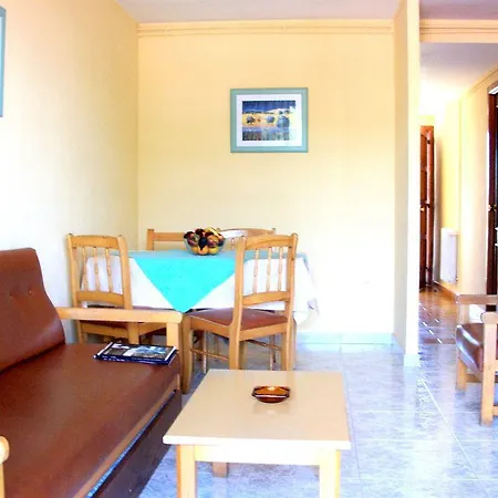 Triton Hotel 4*