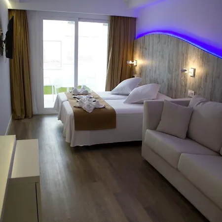 Triton Hotel